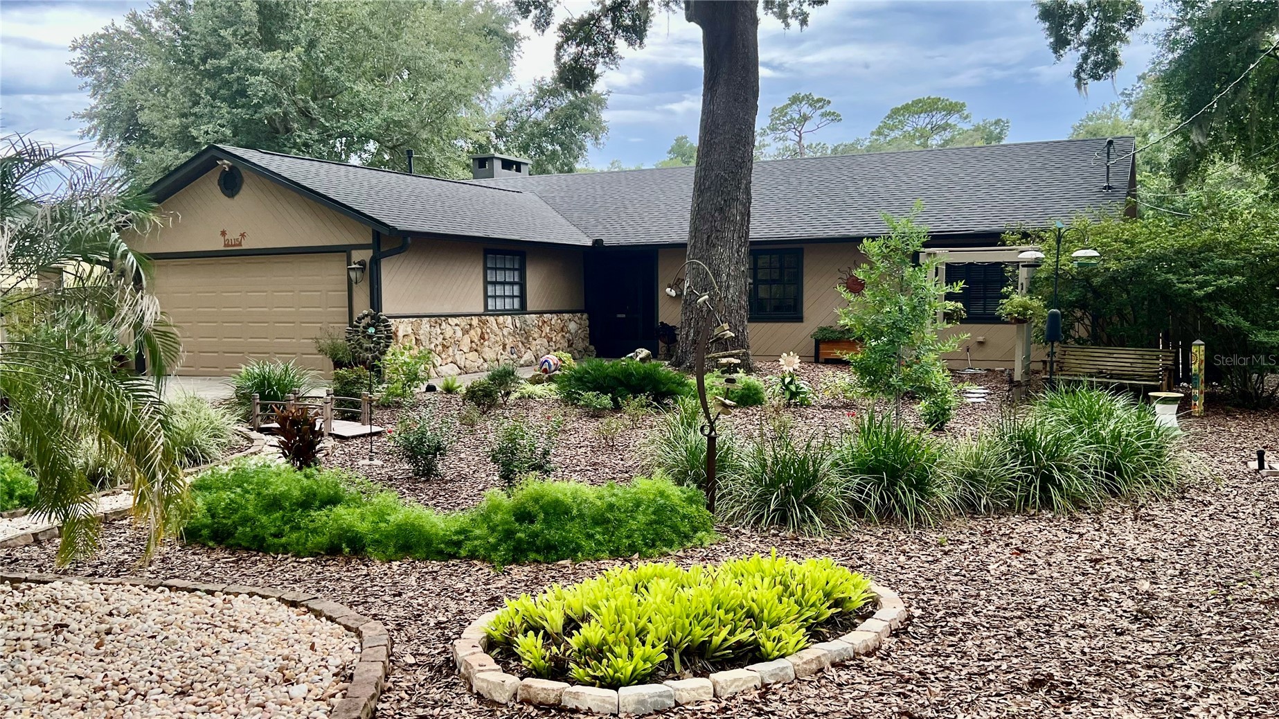 2115 SUZANNE DRIVE