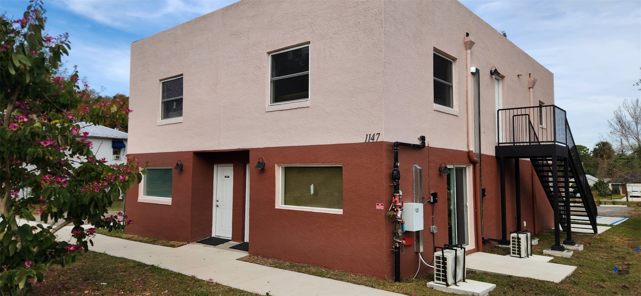 1147 E MCDONALD AVENUE 202