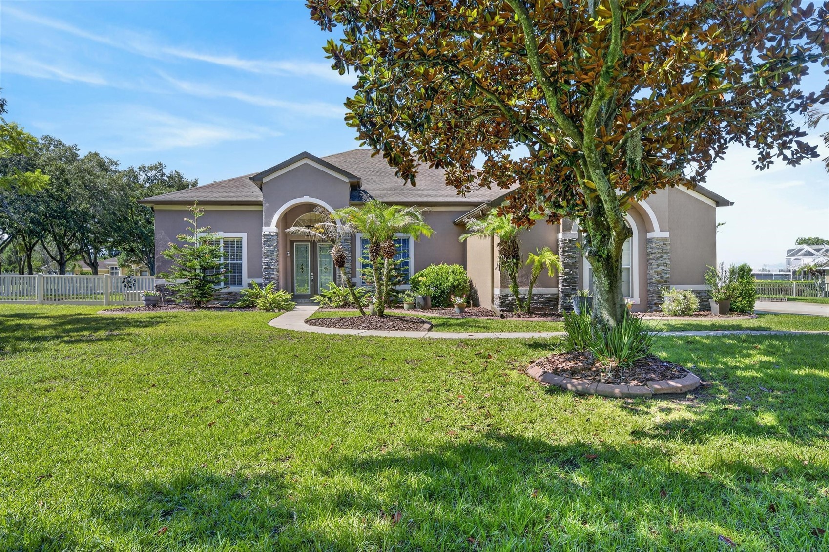 209 FOREST BREEZE AVENUE