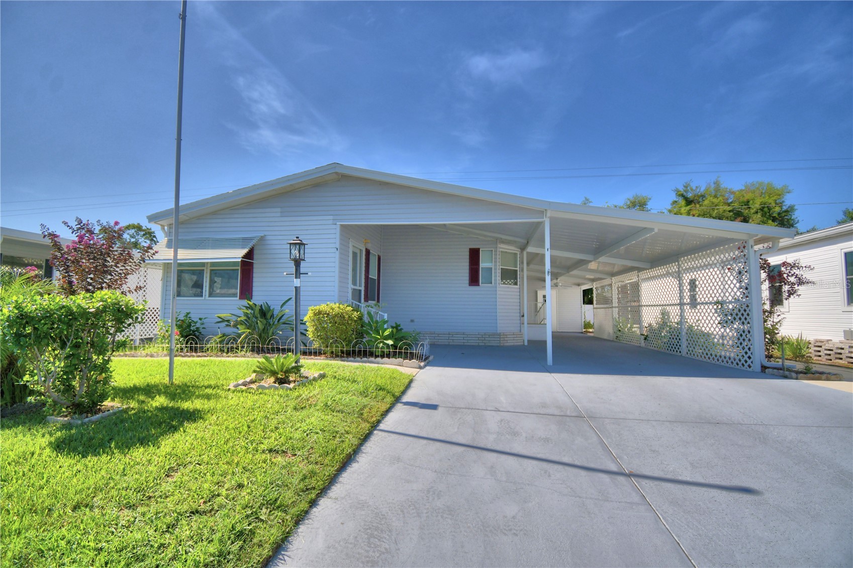 6086 SOUTHERN OAKS DRIVE