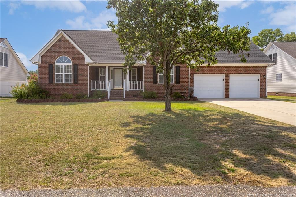 5039 Woodspring Drive, Hope Mills, NC 28348