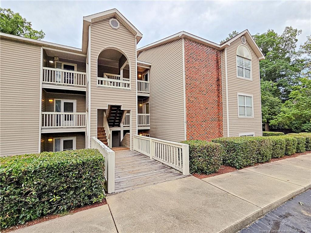 698 Bartons Landing Place 4, Fayetteville, NC 28314