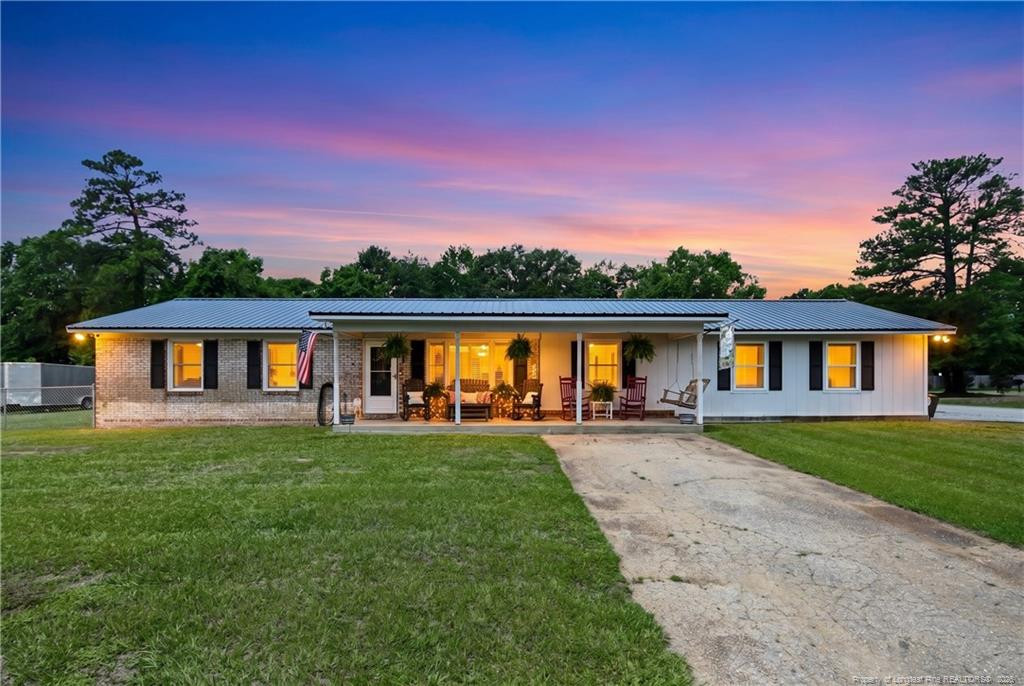4702 Quaker Court, Hope Mills, NC 28348