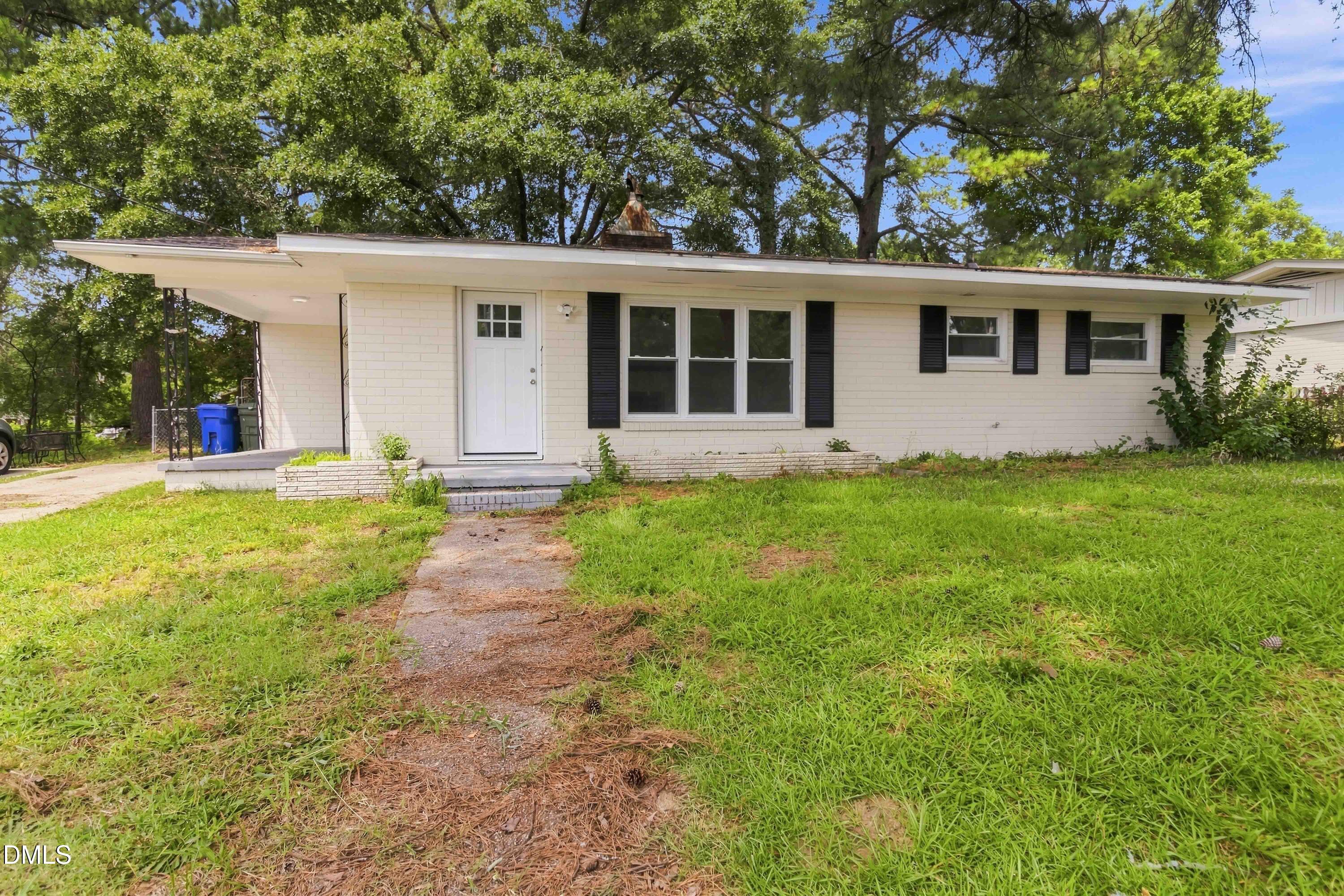 605 Sunnyside Lane W, Wilson, NC 27893