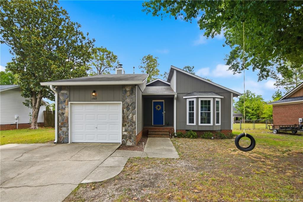 1947 Windlock Drive, Fayetteville, NC 28304