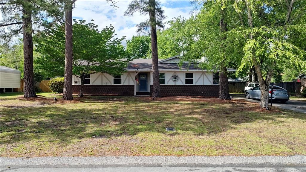 6858 Beaverstone Drive, Fayetteville, NC 28314
