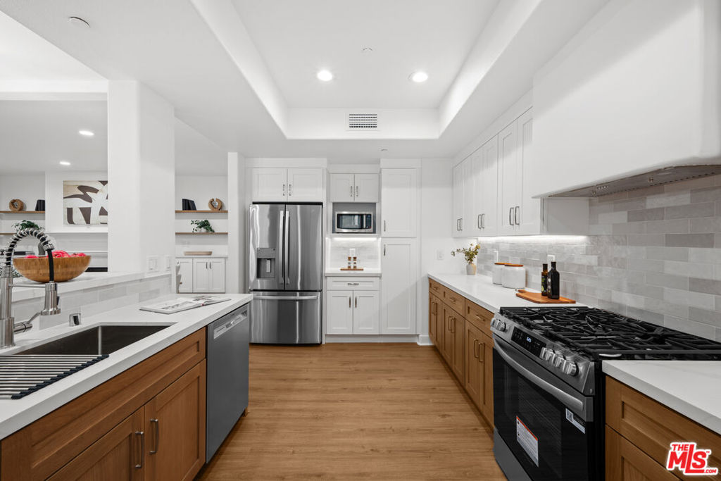 11115 Acama Street 104
