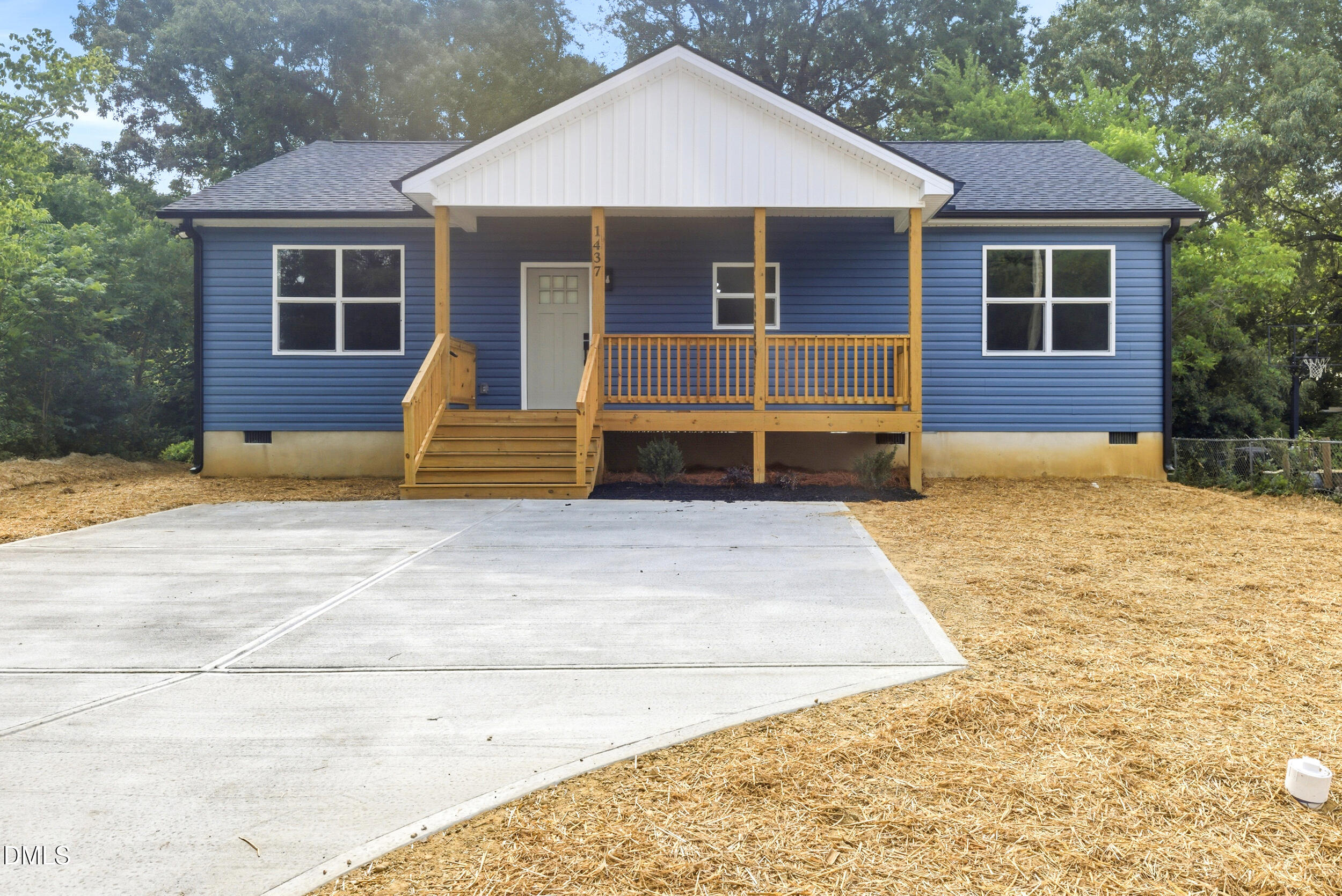 1437 Duggins Drive, Burlington, NC 27217