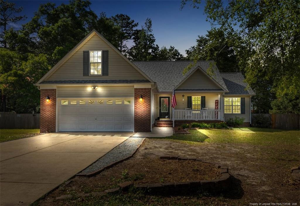549 Woodberry Circle, Raeford, NC 28376