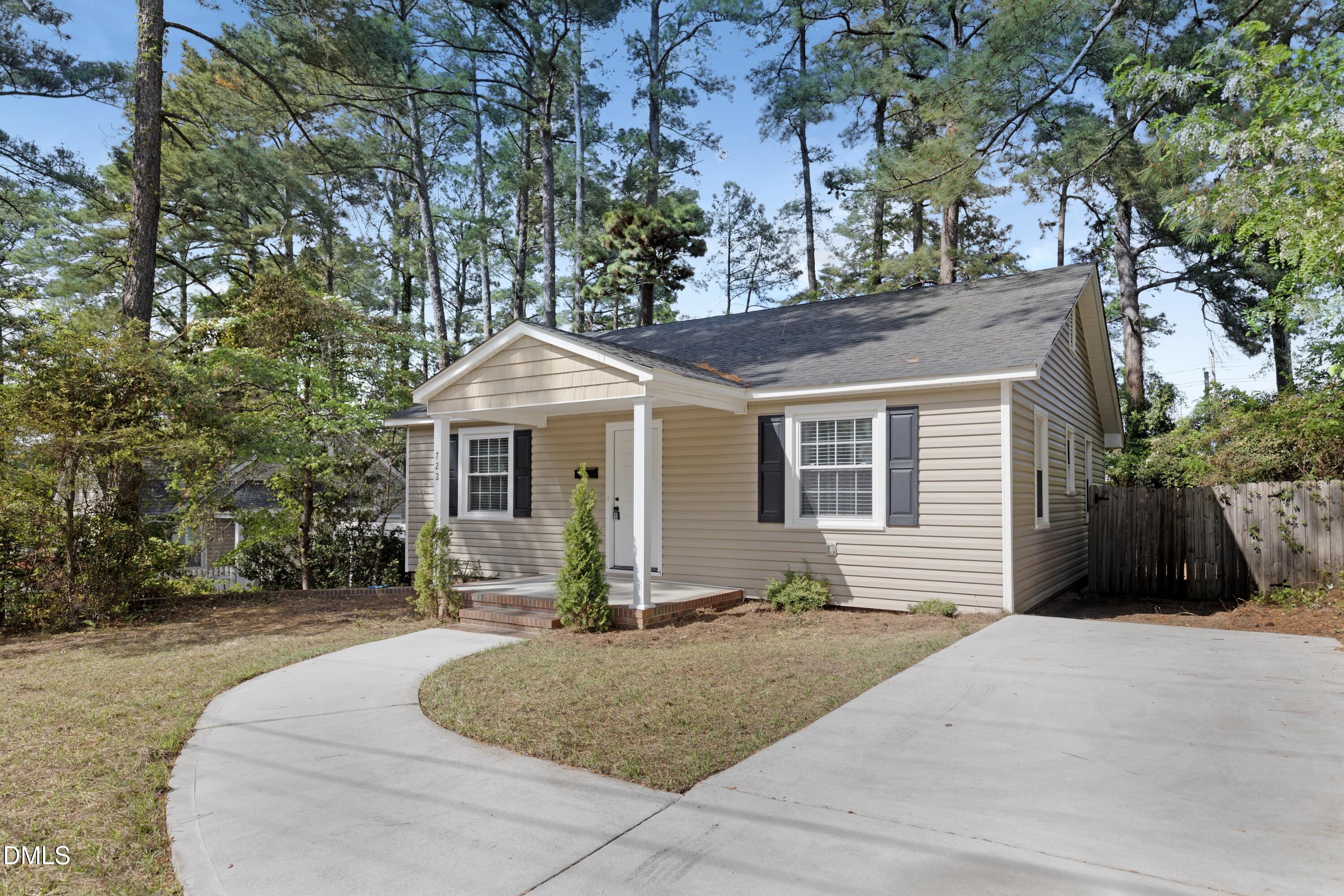 722 Kooler Circle, Fayetteville, NC 28305