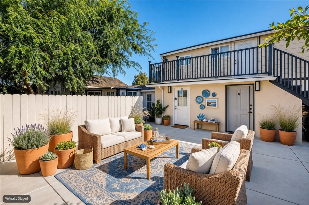 2653 Santa Ana