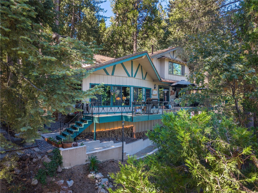 24611 Valle Drive