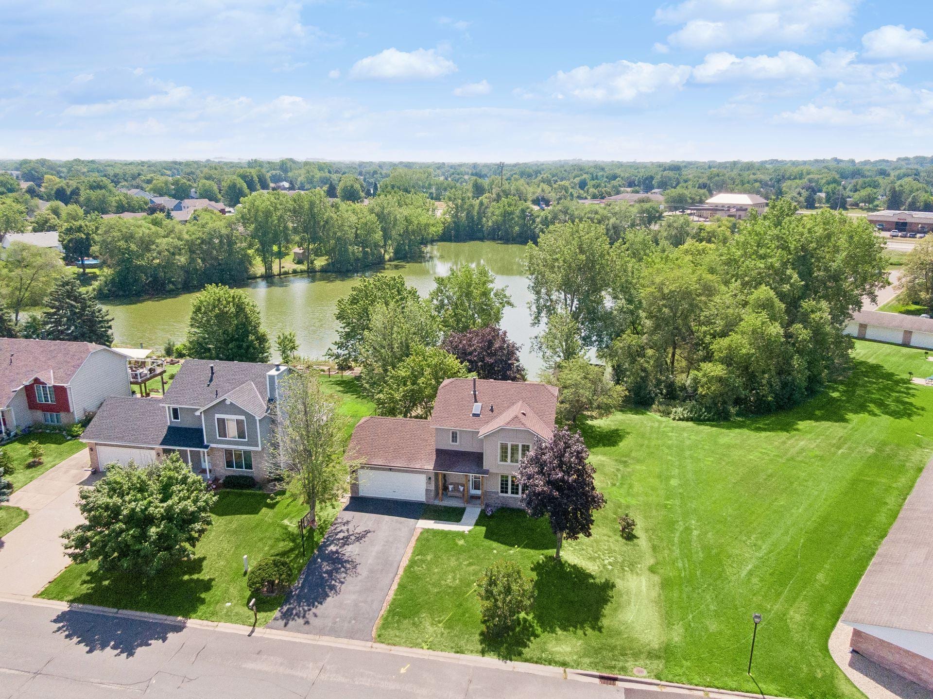 7370 158th Street W, Apple Valley, MN 55124
