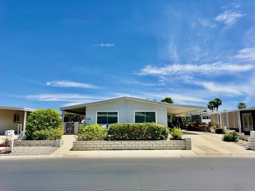 38890 Desert Greens Drive W
