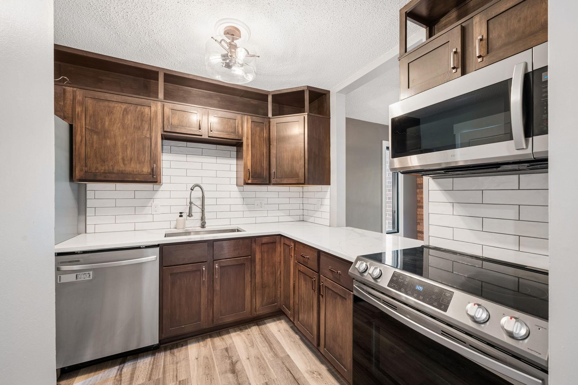 1577 Millpond Court #77, Chaska, MN 55318