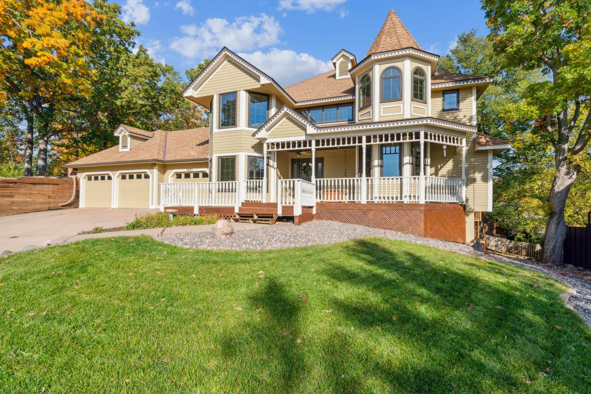 1451 Brookshire Court, New Brighton, MN 55112