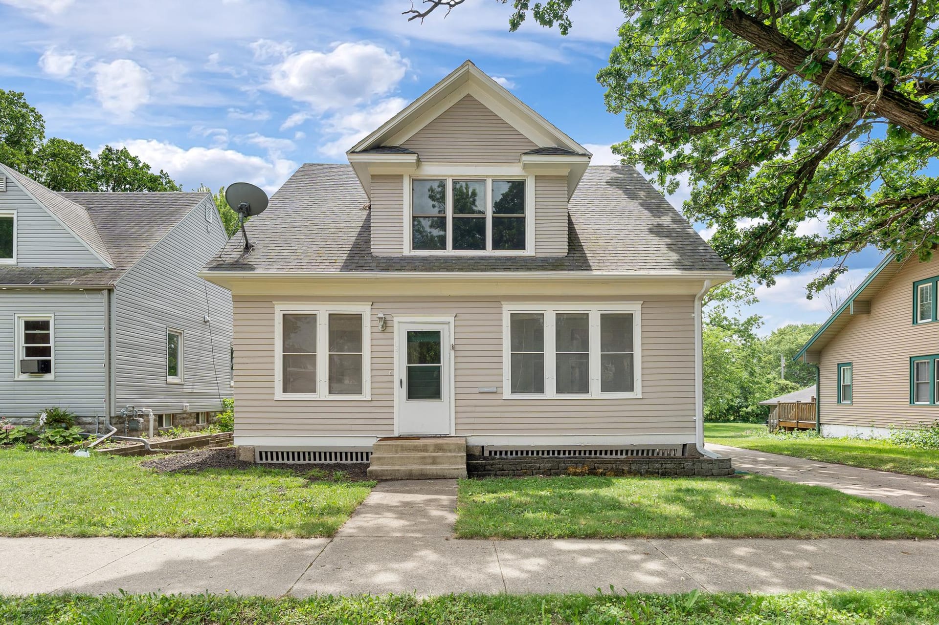 137 South Street, Owatonna, MN 55060