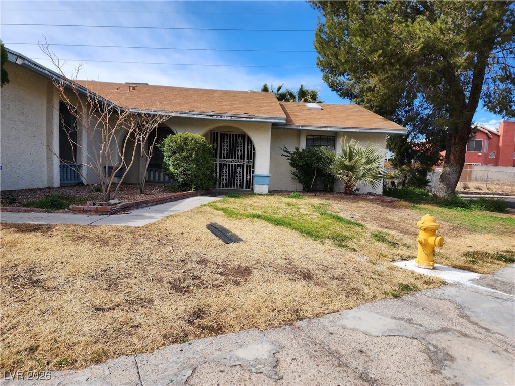 1823 Niblick Circle