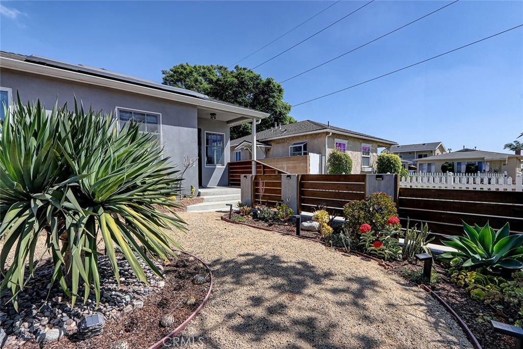 5107 W 136th