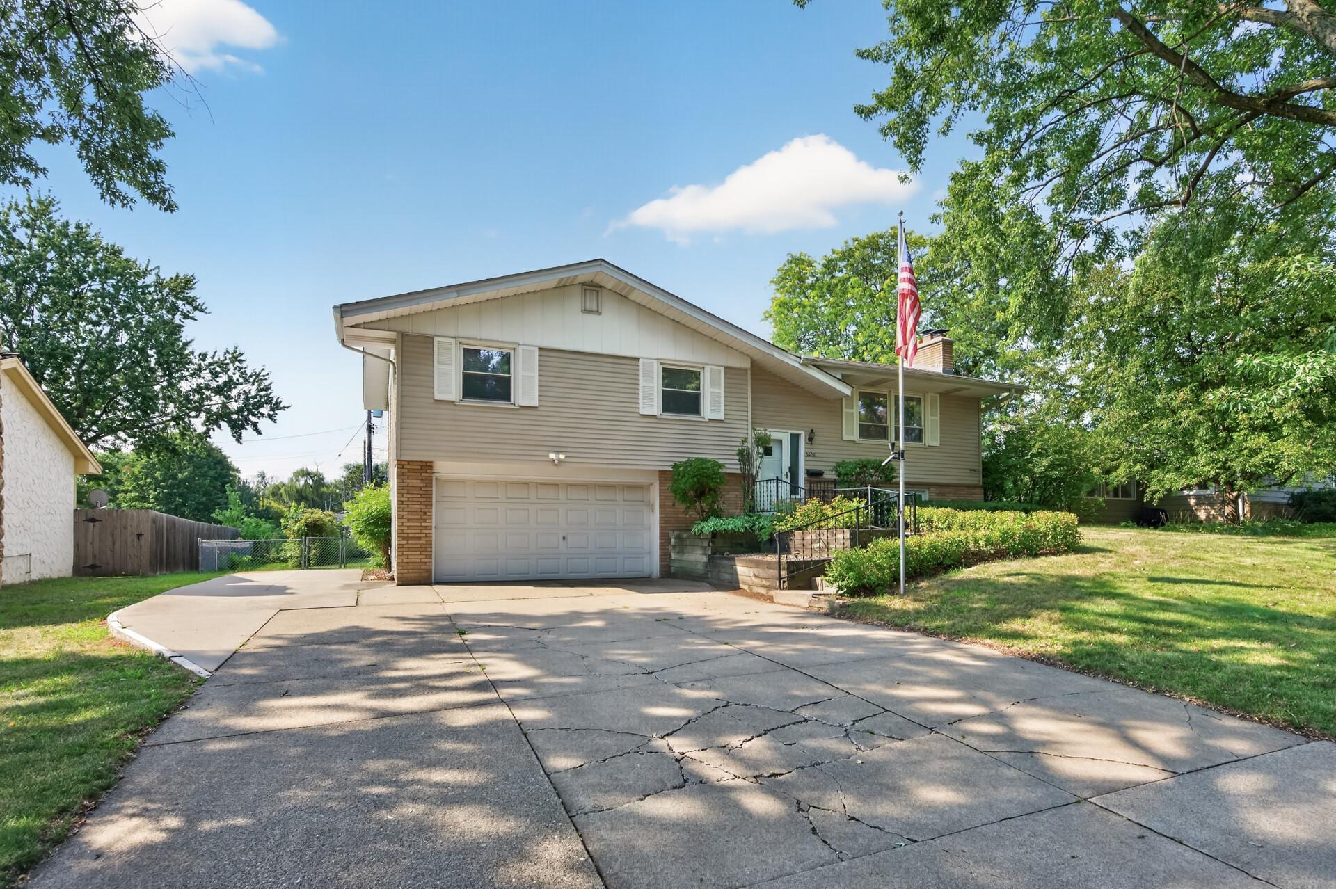 3600 Downers Drive NE, Saint Anthony, MN 55418