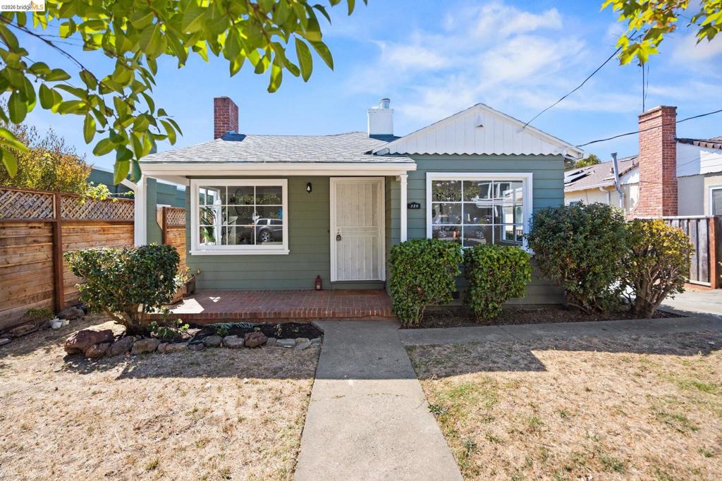 229 Ramona Ave
