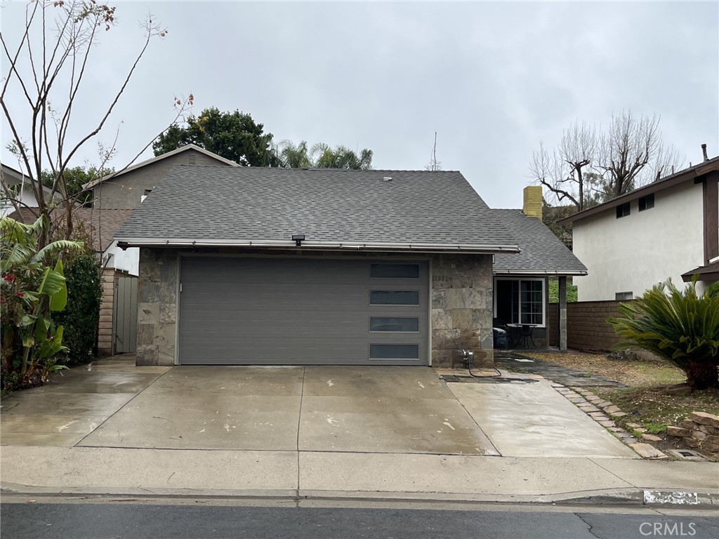 21062 Larchmont