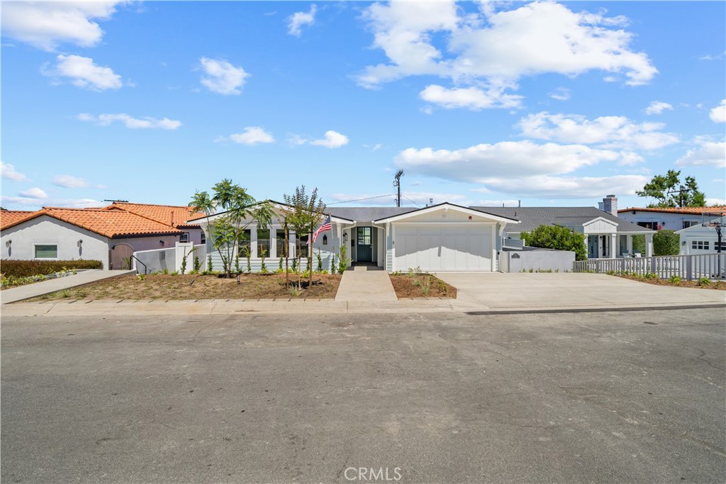 101 Via Colusa