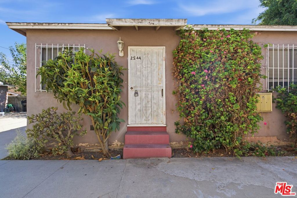2544 Thurman Avenue
