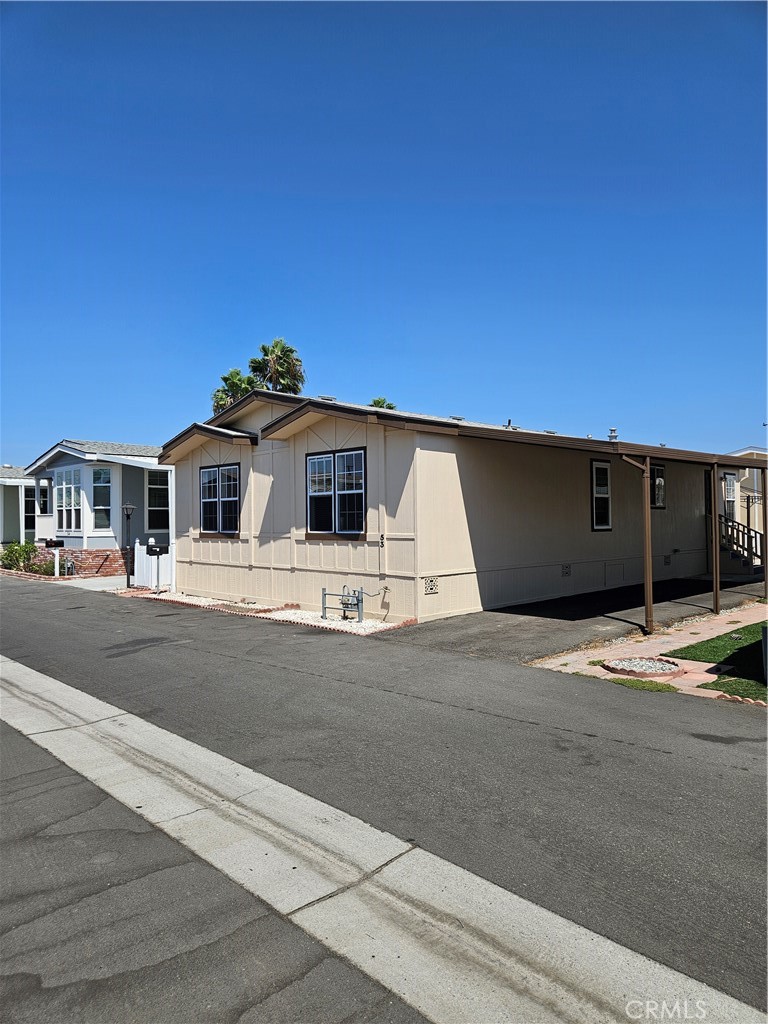 200 N grand Avenue 53