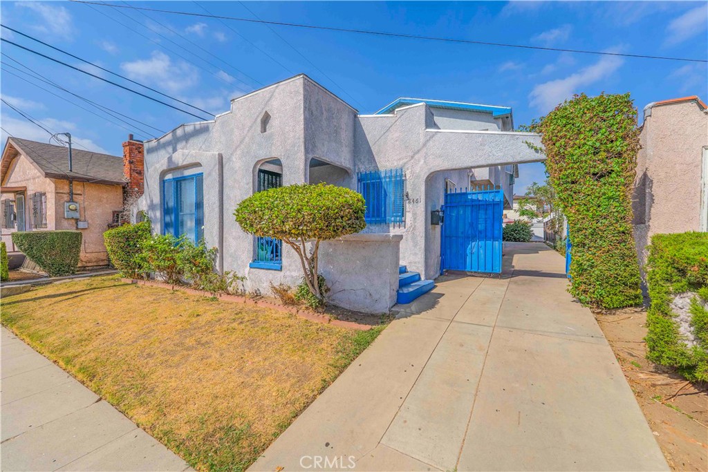 8463 S Halldale