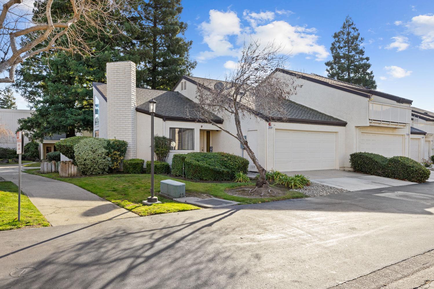 1118 Cedar Creek Dr #85, Modesto, CA 95355-5234