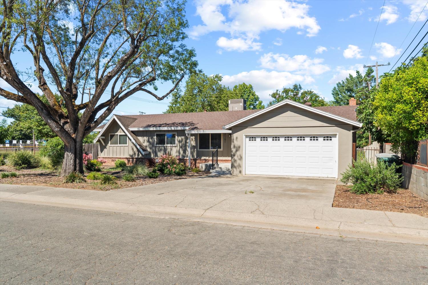 2101 Bircher Way, Carmichael, CA 95608-5601
