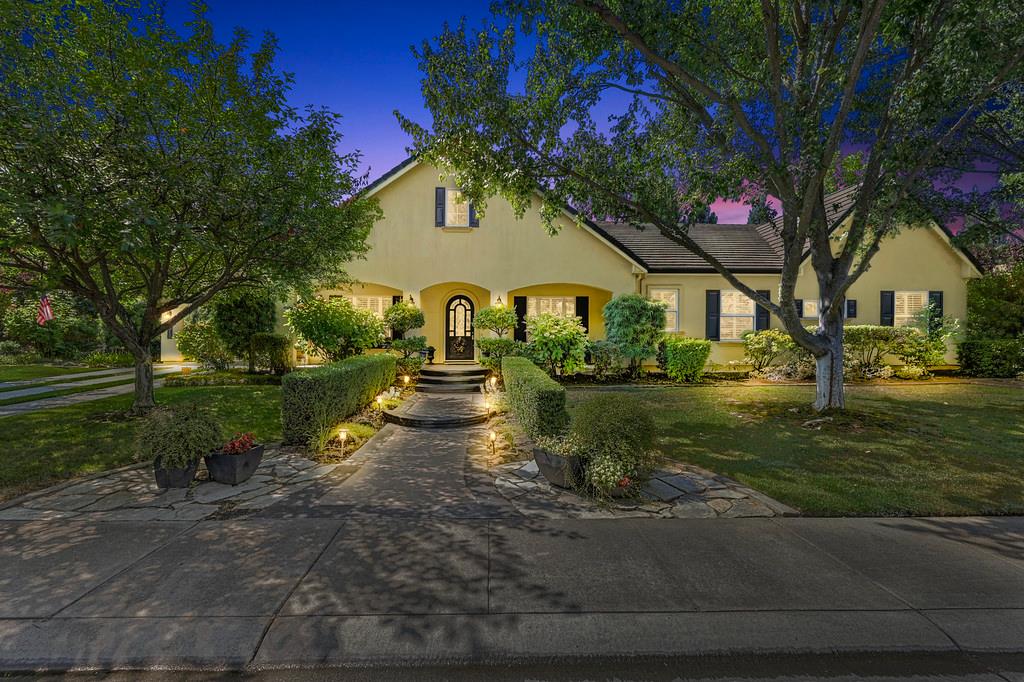 9013 Cedar Ridge Dr, Granite Bay, CA 95746-7237