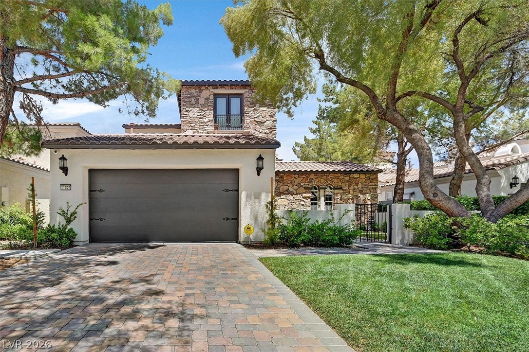 11828 WATERFORD CASTLE Court