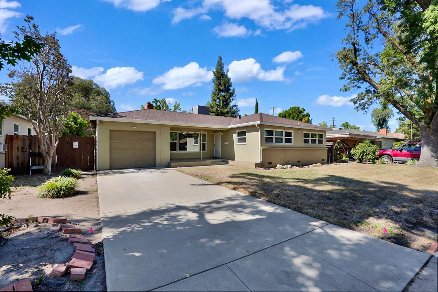 1322-1324 Del Rey Ave, Modesto, CA 95350-4836