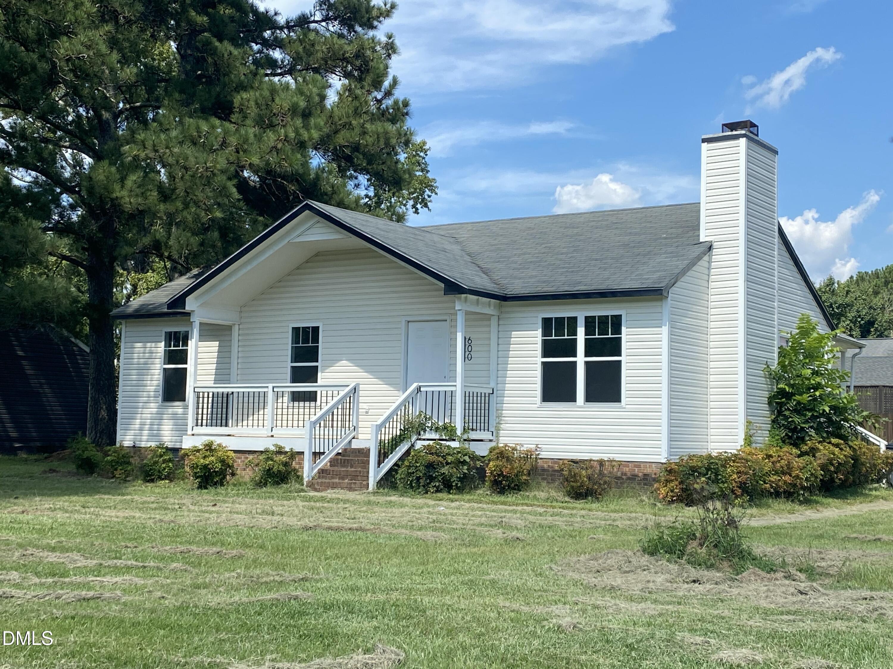 600 River Road, Selma, NC 27576