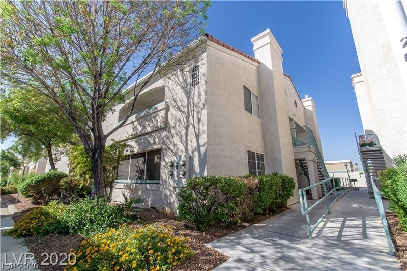 2725 South Nellis Boulevard 1041