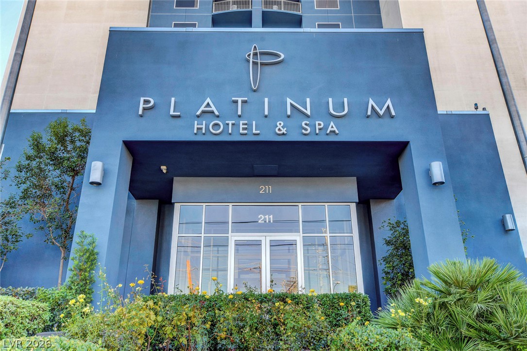 211 East Flamingo Road 1211