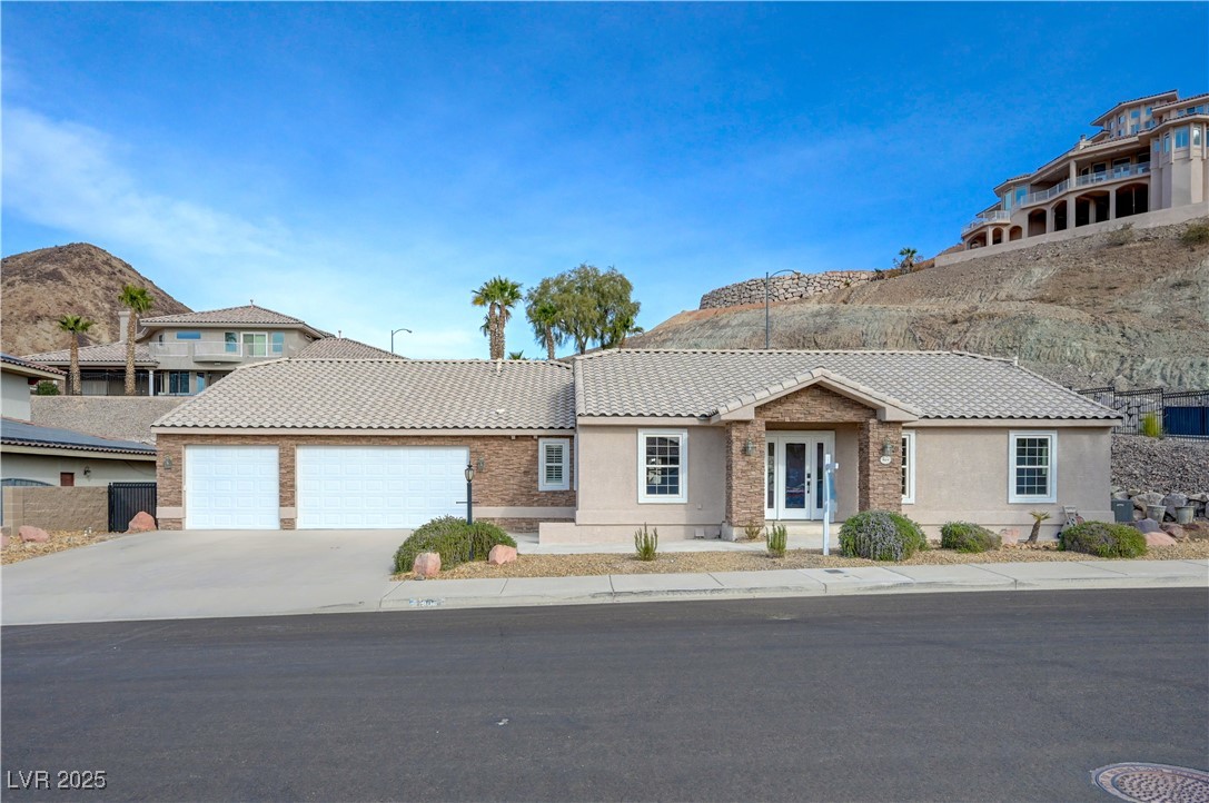 909 Rhyolite Terrace