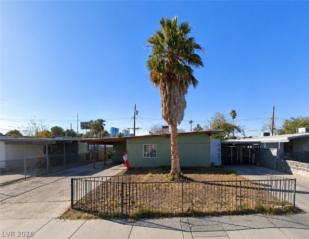 2400 Pardee Place