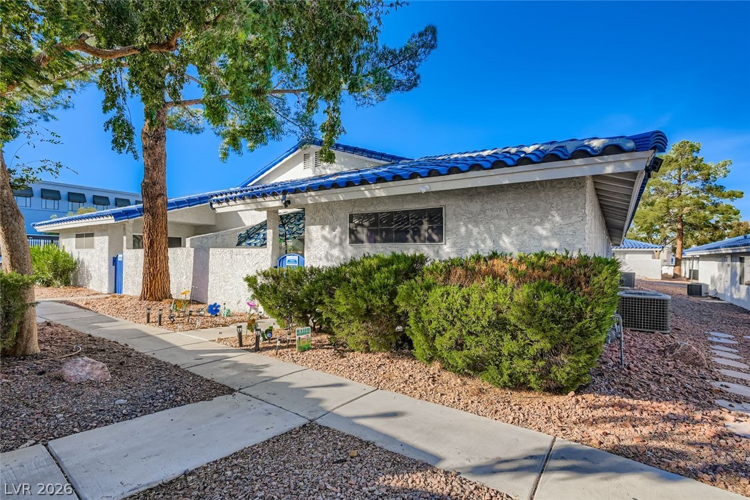 2132 Bavington Drive D