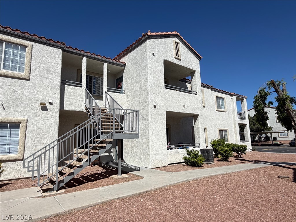 3318 North Decatur Boulevard 2047