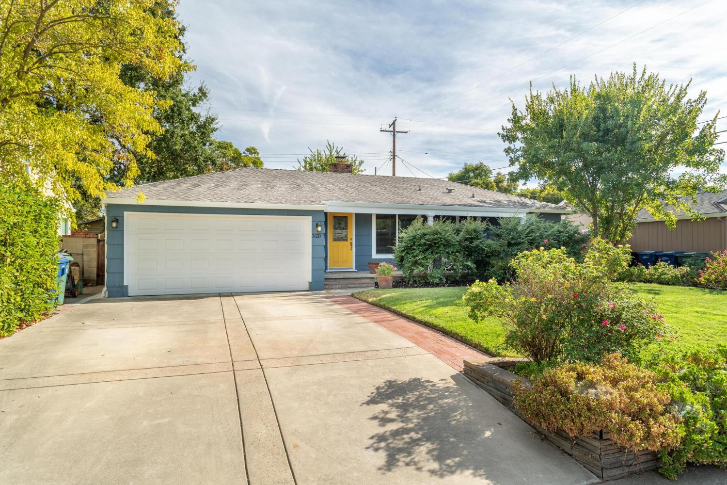 3620 Ardmore Rd, Sacramento, CA 95821-3729