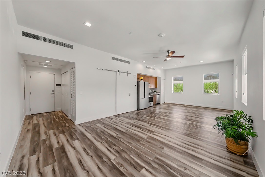 322 South Water Street 202