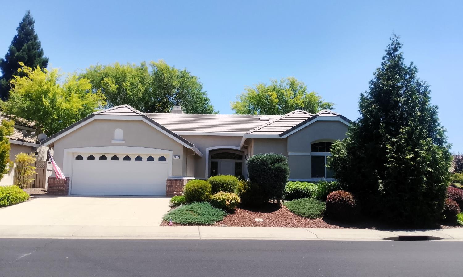 6002 Wagonmaster Ln, Roseville, CA 95747-8051