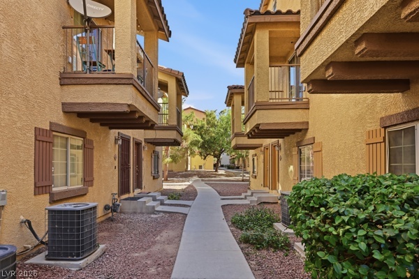 5935 Nuevo Leon Street 7