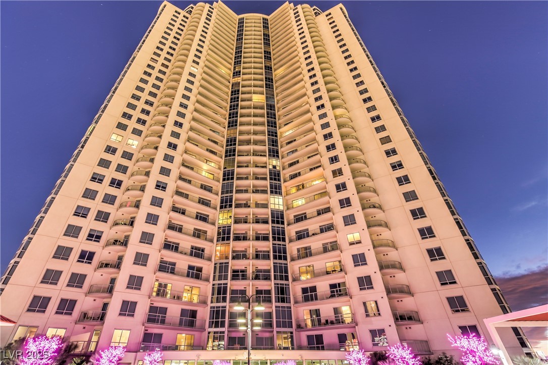 200 West Sahara Avenue 2210