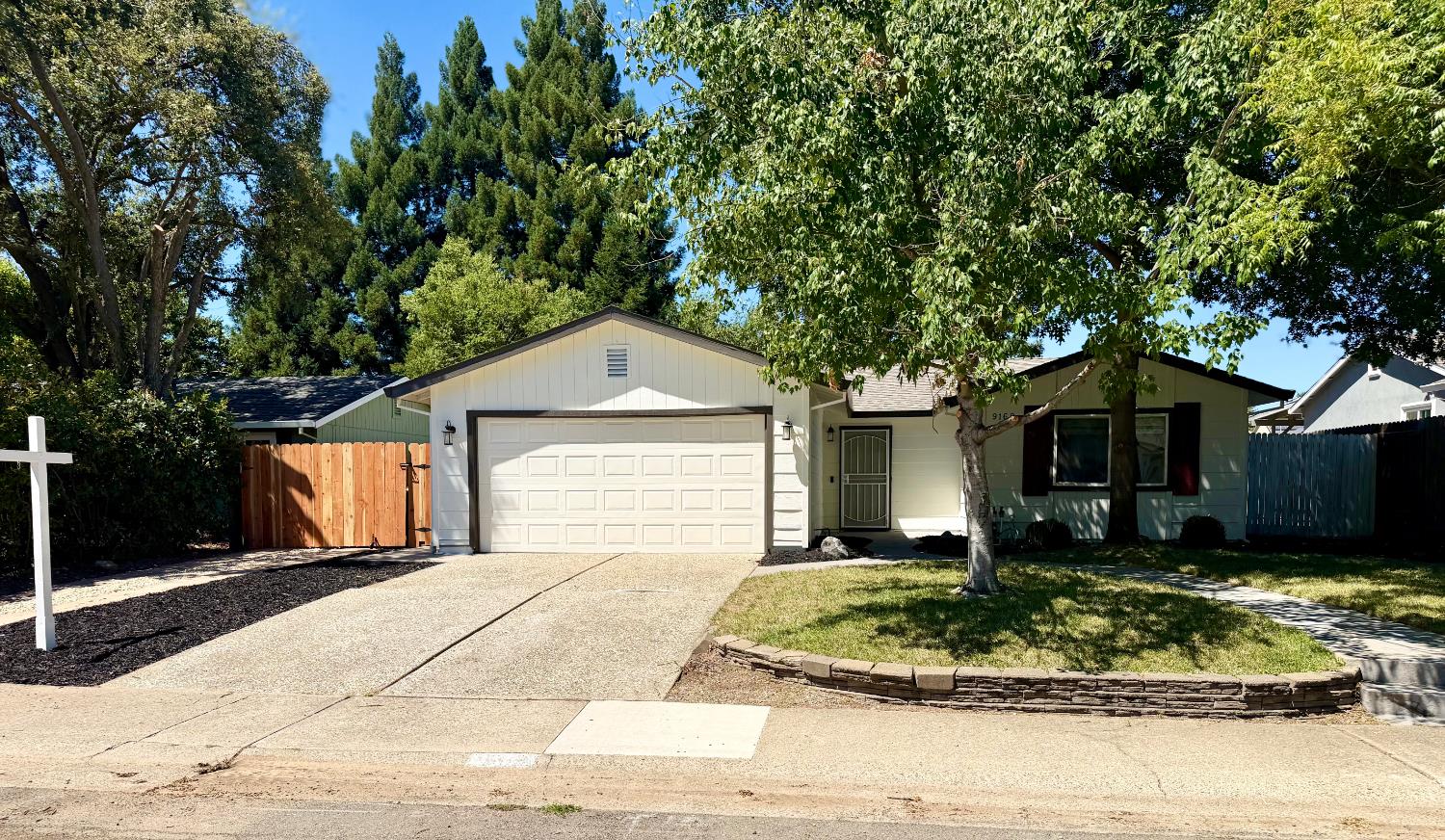 9169 Renee Ann St, Orangevale, CA 95662-4769