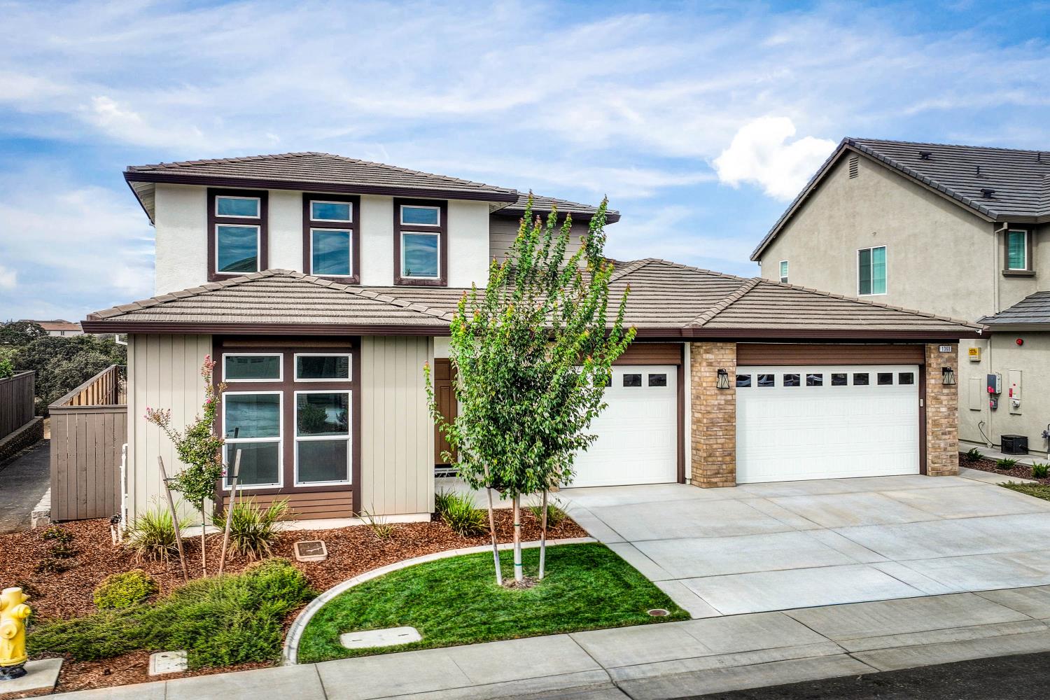 1360 Bear Creek Dr, Rocklin, CA 95765