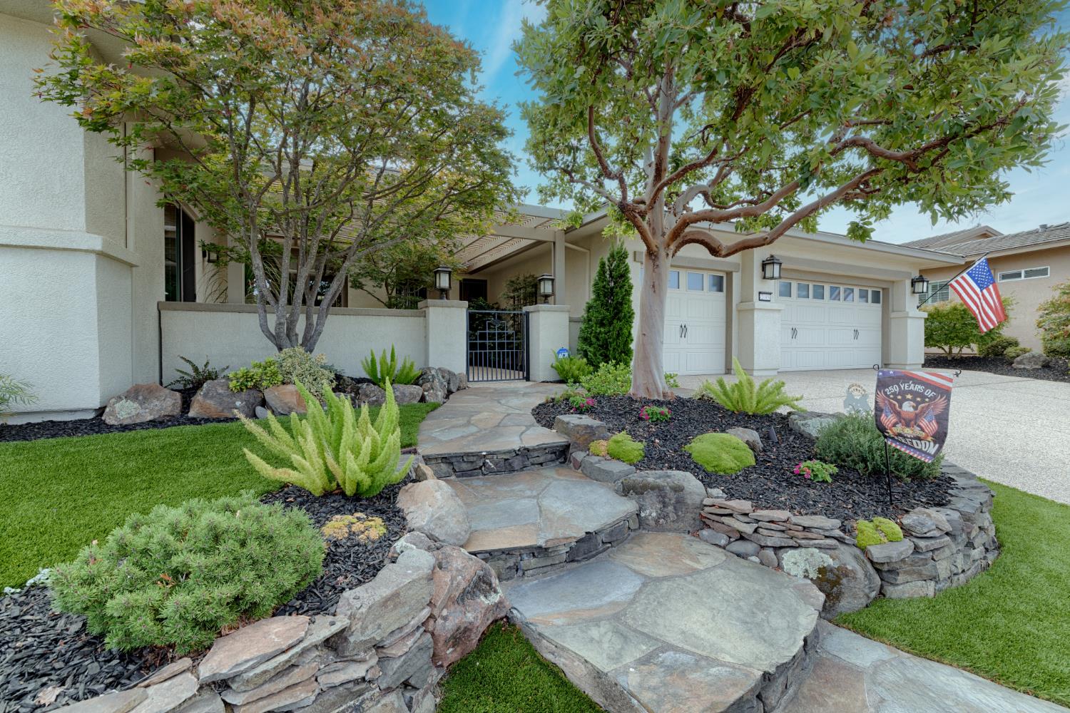 2185 Sutter View Ln, Lincoln, CA 95648